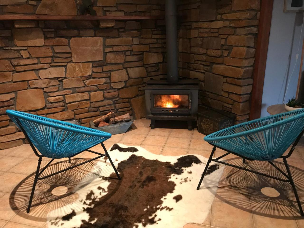 Bee'S Place - 3 Bedroom Home On 10 Acres Of Land With Distant Ocean Views Emu Bay 외부 사진